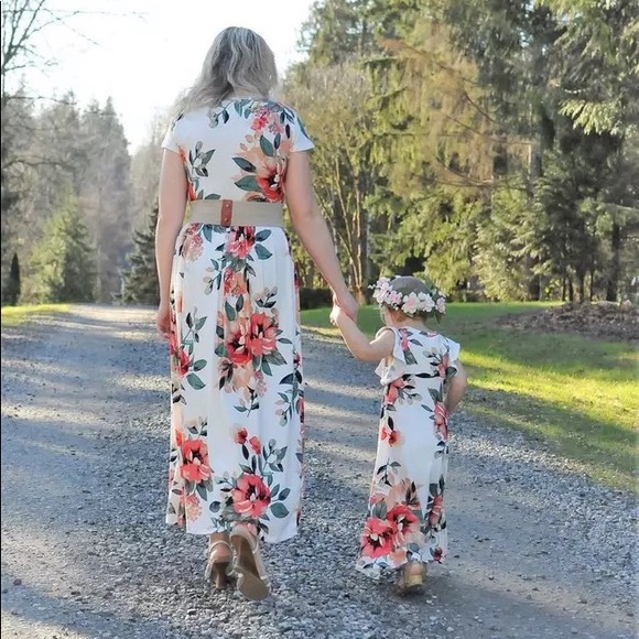 NEW Mommy and Me White Floral Maxi Dress - Picture 3 of 7